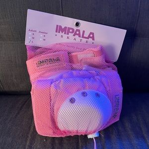 Impala size large roller skating pads
